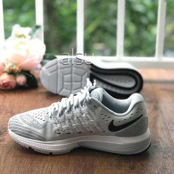 NWT Nike Air Zoom Vomero 11 Pure Platinum WMNS - Picture 2 of 8
